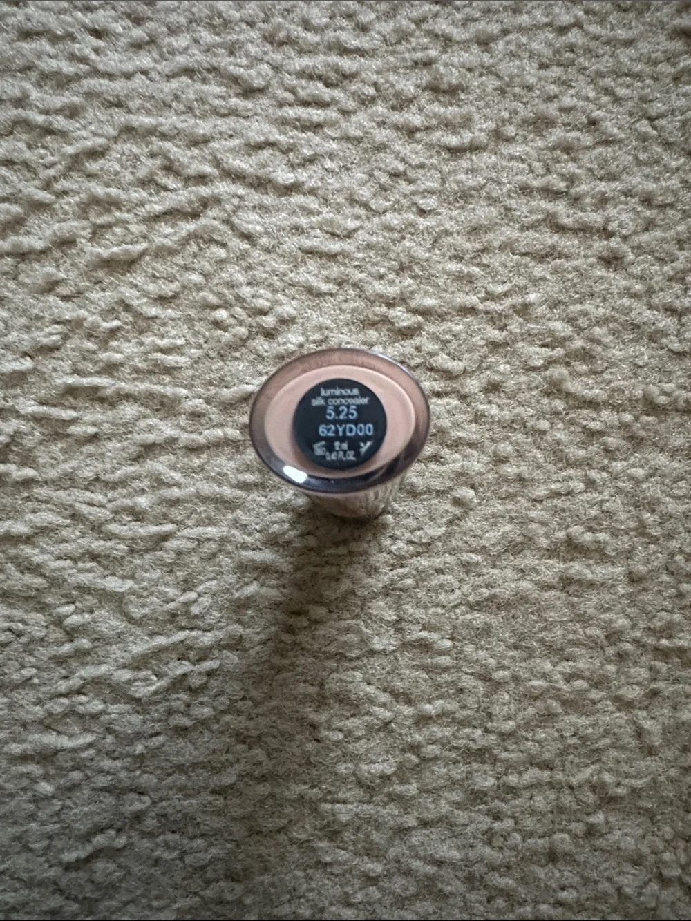 Luminous Silk Hydrating Face and Under-Eye Concealer 5.25